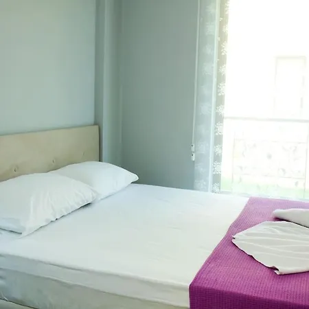 Luxury 5 Minutes From Scenic Town Center And River Villa