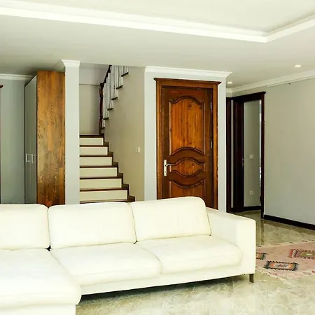 Βίλα Luxury 5 Minutes From Scenic Town Center And River