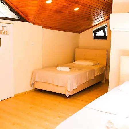 Βίλα Luxury 5 Minutes From Scenic Town Center And River
