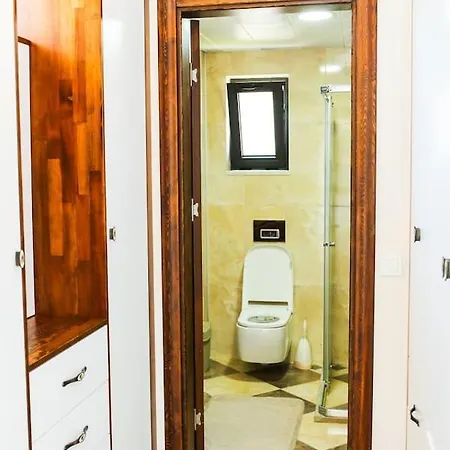 别墅 Luxury 5 Minutes From Scenic Town Center And River
